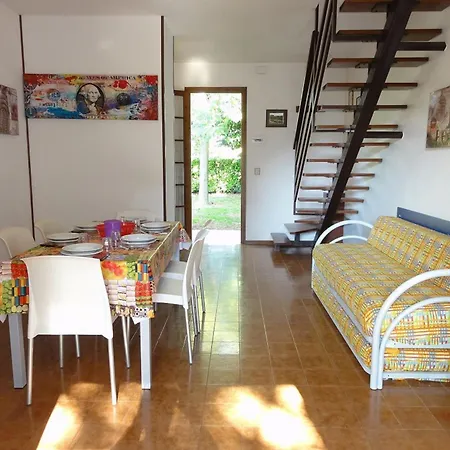 Terraced House With Private Garden In וילה *